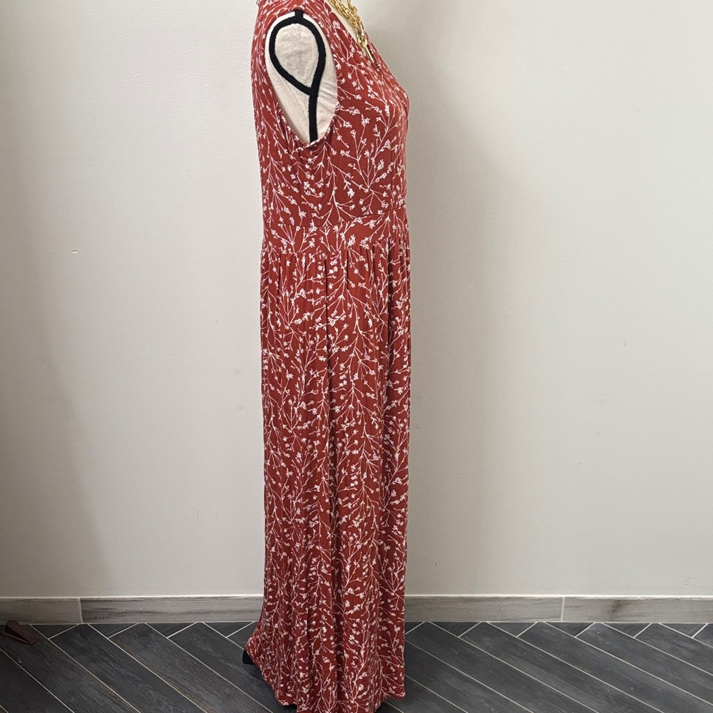 41 Hawthorn Terracotta Leaf Pattern Maxi Dress - Picture 5 of 8
